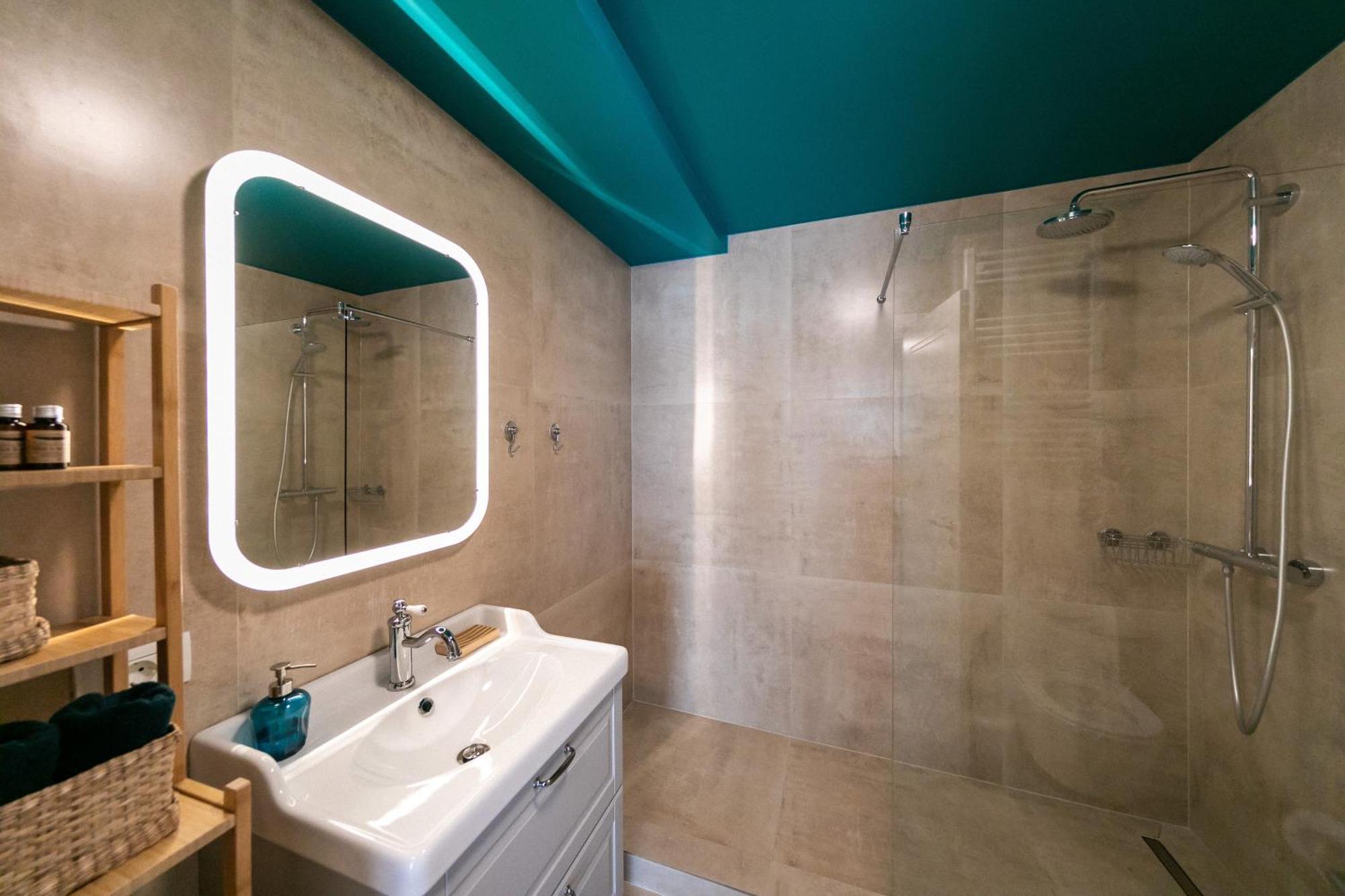 Blue Shadow - Moxa Home - New Building Bucureşti Ngoại thất bức ảnh